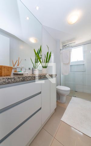 Apartamento à venda com 70m², 2 quartos e 1 vaga Apartamento à venda com 70m², 2 quartos e 1 vagaBanheiro da Suíte