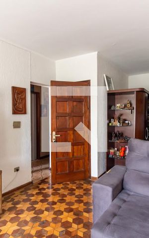 Casa à venda com 336m², 5 quartos e 1 vaga Casa à venda com 336m², 5 quartos e 1 vagaSala