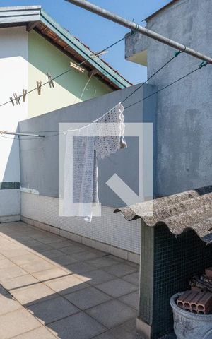 Casa à venda com 165m², 3 quartos e 3 vagas Casa à venda com 165m², 3 quartos e 3 vagasÁrea Externa