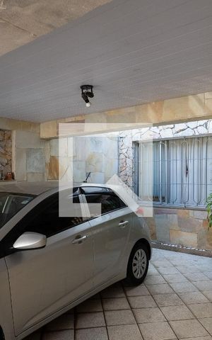 Casa à venda com 165m², 3 quartos e 3 vagas Casa à venda com 165m², 3 quartos e 3 vagasGaragem