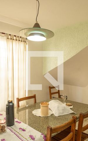 Casa à venda com 165m², 3 quartos e 3 vagas Casa à venda com 165m², 3 quartos e 3 vagasSala de Jantar