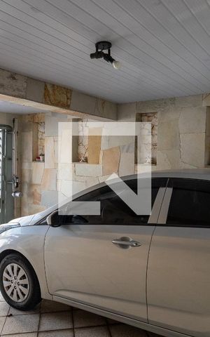 Casa à venda com 165m², 3 quartos e 3 vagas Casa à venda com 165m², 3 quartos e 3 vagasGaragem