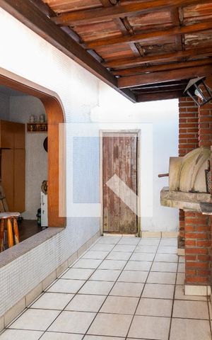 Casa à venda com 165m², 3 quartos e 3 vagas Casa à venda com 165m², 3 quartos e 3 vagasÁrea Gourmet