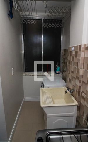 Apartamento à venda com 92m², 3 quartos e sem vaga Apartamento à venda com 92m², 3 quartos e sem vagaCozinha e Área de Serviço