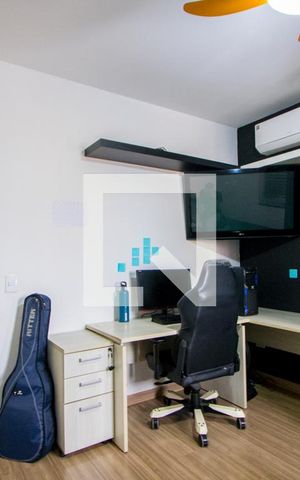 Casa à venda com 305m², 3 quartos e 3 vagas Casa à venda com 305m², 3 quartos e 3 vagasQuarto 3