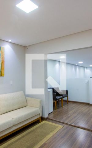 Casa à venda com 305m², 3 quartos e 3 vagas Casa à venda com 305m², 3 quartos e 3 vagasHome office
