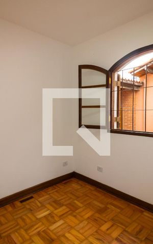Casa à venda com 180m², 3 quartos e 2 vagas Casa à venda com 180m², 3 quartos e 2 vagasQuarto 2