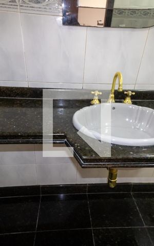 Casa à venda com 180m², 3 quartos e 2 vagas Casa à venda com 180m², 3 quartos e 2 vagasSuíte 1 Banheiro