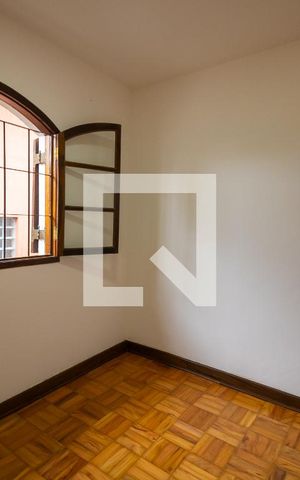 Casa à venda com 180m², 3 quartos e 2 vagas Casa à venda com 180m², 3 quartos e 2 vagasQuarto 2