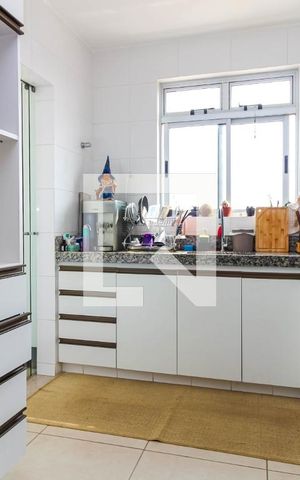 Apartamento à venda com 90m², 3 quartos e 3 vagas Apartamento à venda com 90m², 3 quartos e 3 vagasCozinha