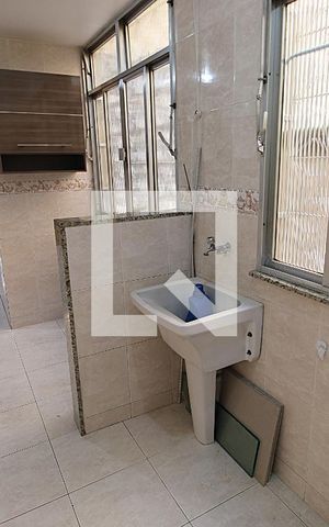 Apartamento à venda com 70m², 2 quartos e 1 vagaÁrea de Serviço