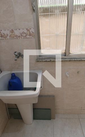 Apartamento à venda com 70m², 2 quartos e 1 vagaÁrea de Serviço