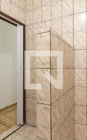 Casa para alugar com 48m², 1 quarto e sem vagaBanheiro