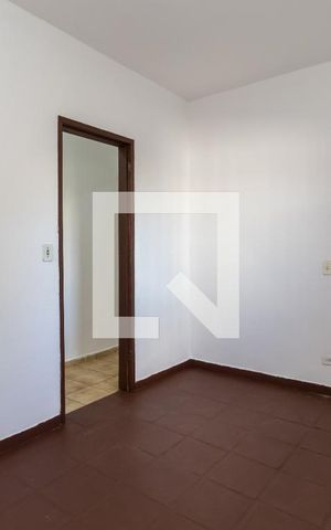 Casa para alugar com 48m², 1 quarto e sem vagaSala e Quarto