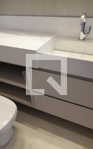 Apartamento para alugar com 127m², 3 quartos e 3 vagasBanheiro do Quarto 1