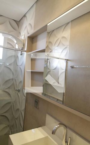 Apartamento para alugar com 127m², 3 quartos e 3 vagasBanheiro do Quarto 2