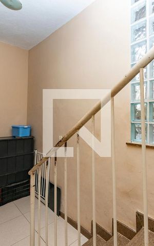 Casa à venda com 360m², 4 quartos e 1 vaga Casa à venda com 360m², 4 quartos e 1 vagaÁrea de Serviço