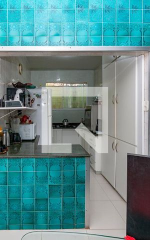 Casa à venda com 360m², 4 quartos e 1 vaga Casa à venda com 360m², 4 quartos e 1 vagaCozinha