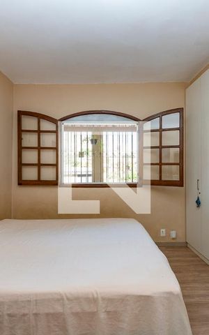 Casa à venda com 360m², 4 quartos e 1 vaga Casa à venda com 360m², 4 quartos e 1 vagaSuíte
