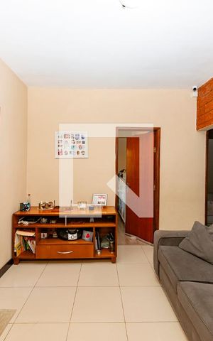 Casa à venda com 360m², 4 quartos e 1 vaga Casa à venda com 360m², 4 quartos e 1 vagaSala 1