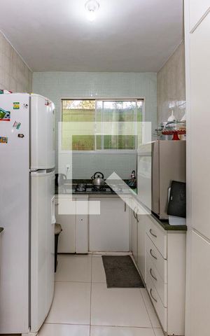 Casa à venda com 360m², 4 quartos e 1 vaga Casa à venda com 360m², 4 quartos e 1 vagaCozinha