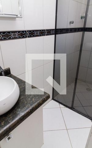 Casa de condomínio à venda com 78m², 2 quartos e 1 vaga Casa de condomínio à venda com 78m², 2 quartos e 1 vagaBanheiro do quarto 2