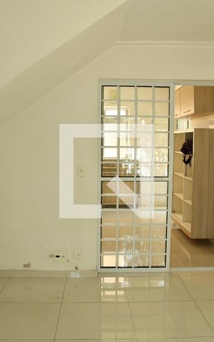 Casa à venda com 250m², 4 quartos e 4 vagasSala