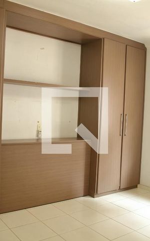 Casa à venda com 250m², 4 quartos e 4 vagasSuíte ( ar condicionado)