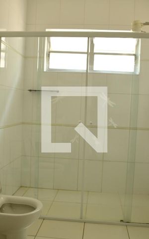 Casa à venda com 250m², 4 quartos e 4 vagasBanheiro da Suíte