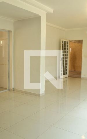 Casa à venda com 250m², 4 quartos e 4 vagasSala