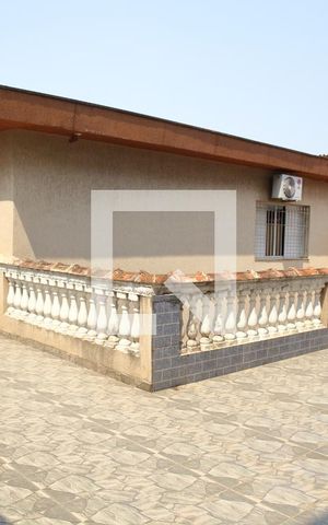 Casa à venda com 250m², 4 quartos e 4 vagasSolarium / Área de convivência