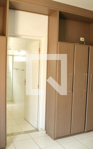 Casa à venda com 250m², 4 quartos e 4 vagasSuíte