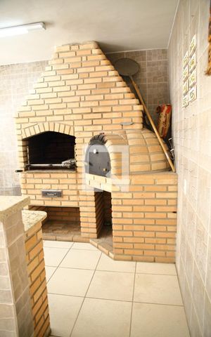 Casa à venda com 250m², 4 quartos e 4 vagasÀrea de Churrasco