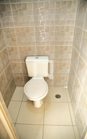 Casa à venda com 250m², 4 quartos e 4 vagasBanheiro Masculino