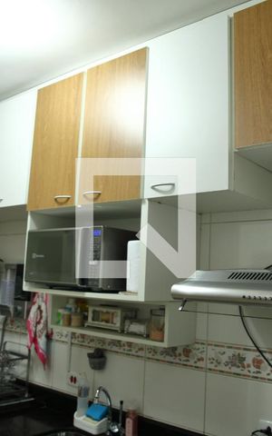 Apartamento à venda com 72m², 3 quartos e 2 vagasCozinha