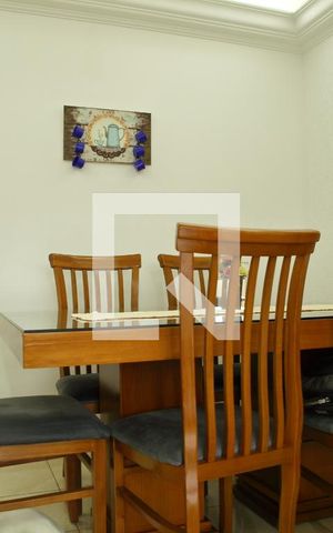 Apartamento à venda com 72m², 3 quartos e 2 vagasSala
