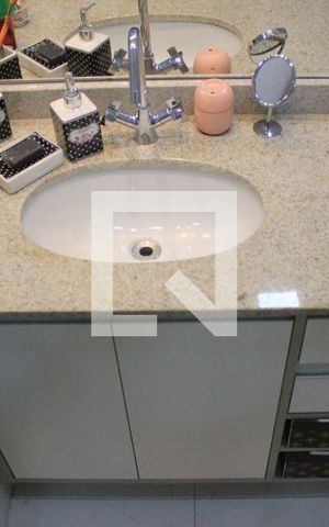 Apartamento à venda com 165m², 3 quartos e 3 vagasBanheiro da Suíte 2