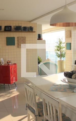 Apartamento à venda com 165m², 3 quartos e 3 vagasVaranda gourmet da sala