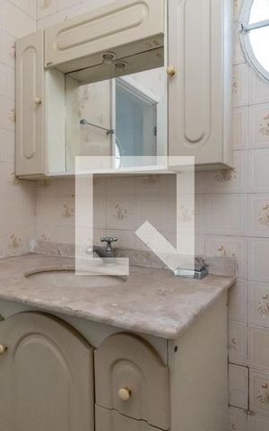 Casa à venda com 141m², 2 quartos e 2 vagasBanheiro
