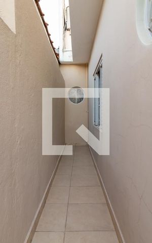 Casa à venda com 141m², 2 quartos e 2 vagasCorredor Lateral