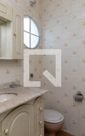 Casa à venda com 141m², 2 quartos e 2 vagasBanheiro