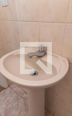 Casa à venda com 141m², 2 quartos e 2 vagasLavabo