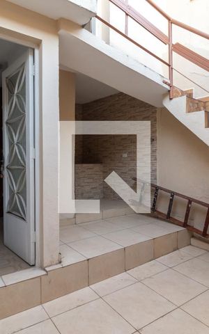 Casa à venda com 141m², 2 quartos e 2 vagasQuintal dos Fundos