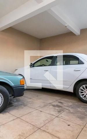 Casa à venda com 141m², 2 quartos e 2 vagasGaragem