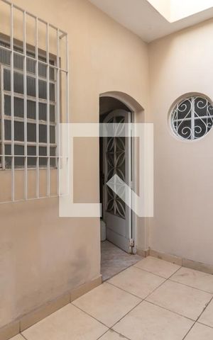 Casa à venda com 141m², 2 quartos e 2 vagasQuintal dos Fundos