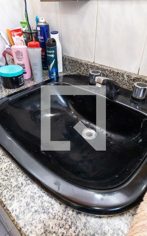 Casa à venda com 240m², 3 quartos e 4 vagasBanheiro 2