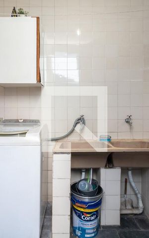 Casa à venda com 240m², 3 quartos e 4 vagasÁrea de Serviço