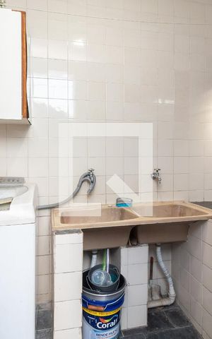Casa à venda com 240m², 3 quartos e 4 vagasÁrea de Serviço
