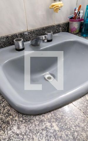 Casa à venda com 240m², 3 quartos e 4 vagasBanheiro da Suíte