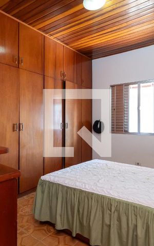 Casa à venda com 240m², 3 quartos e 4 vagasSuíte